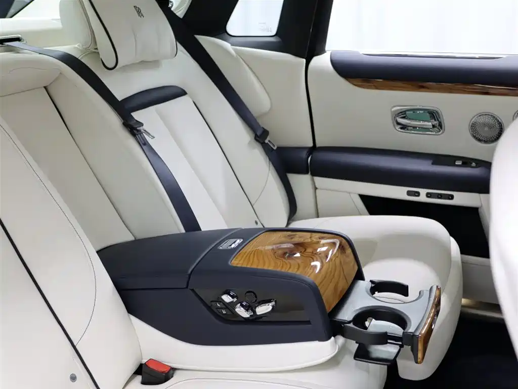 Rolls-Royce Rolls-Royce Ghost 2021 6.7T Standard Wheelbase 2022 - thumbnail 24