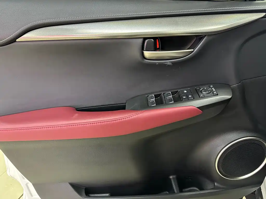 Lexus Lexus NX 200 FWD Base Model VI 2020 - thumbnail 18
