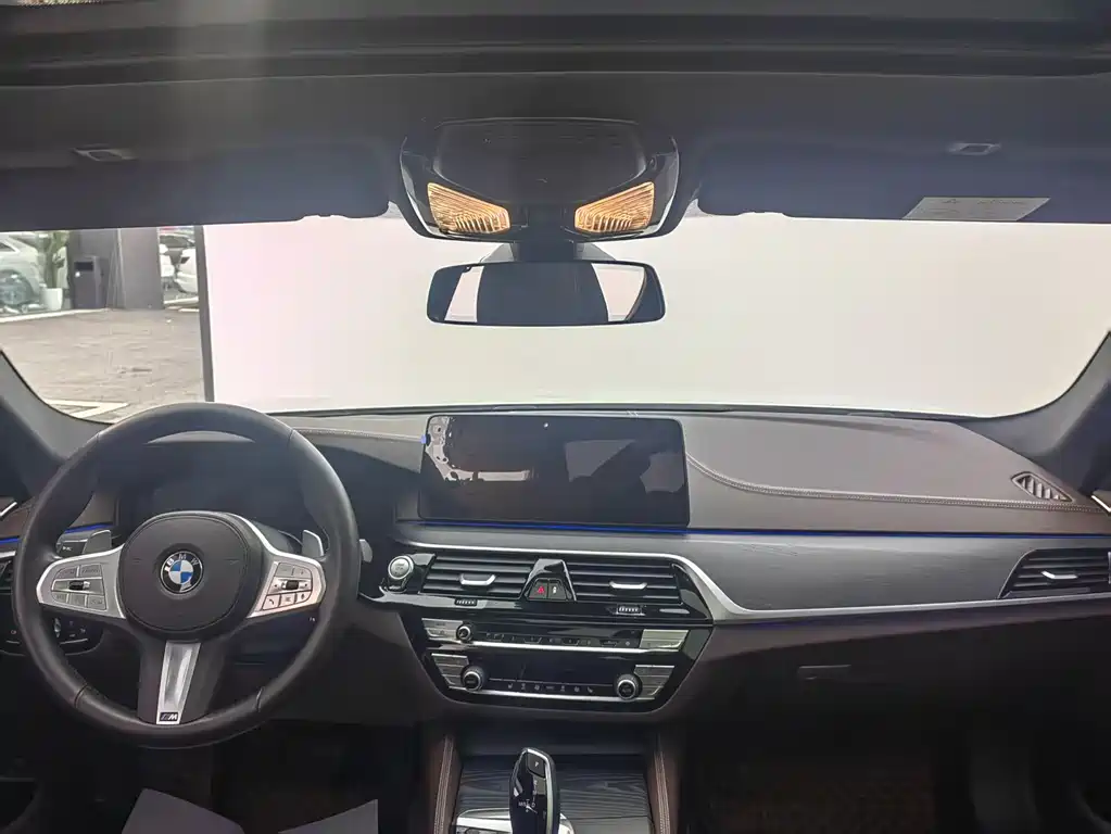 BMW BMW 5 Series 2022 530Li Leading Model M Sport Package 2022 - thumbnail 15