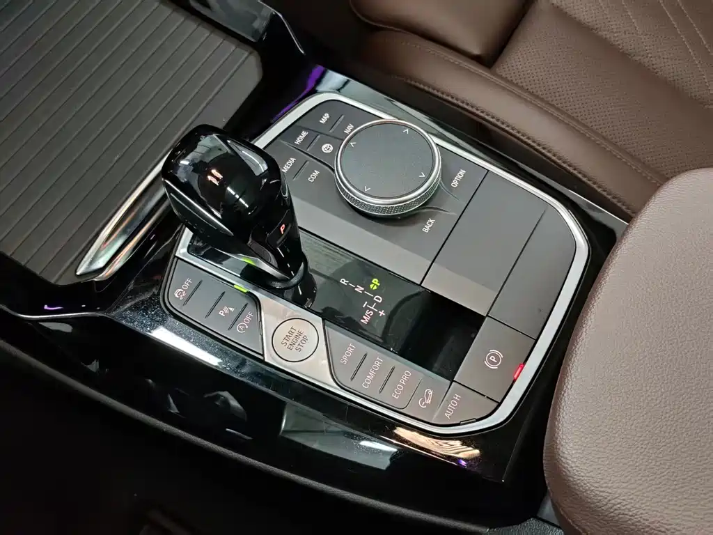 BMW BMW X3 2023 xDrive25i M Sport Package 2024 - thumbnail 9