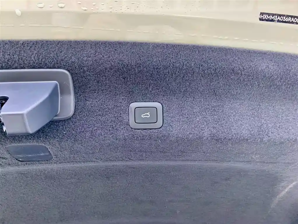 Xiaomi Auto Xiaomi SU7 2024 AWD Ultra-Long Range Intelligent Driving Max Edition 2024 - thumbnail 10