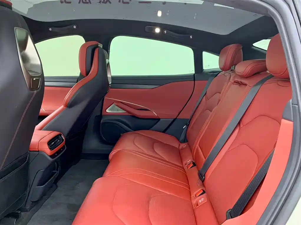 Xiaomi Auto Xiaomi SU7 2024 AWD Ultra-Long Range Intelligent Driving Max Edition 2024 - thumbnail 13