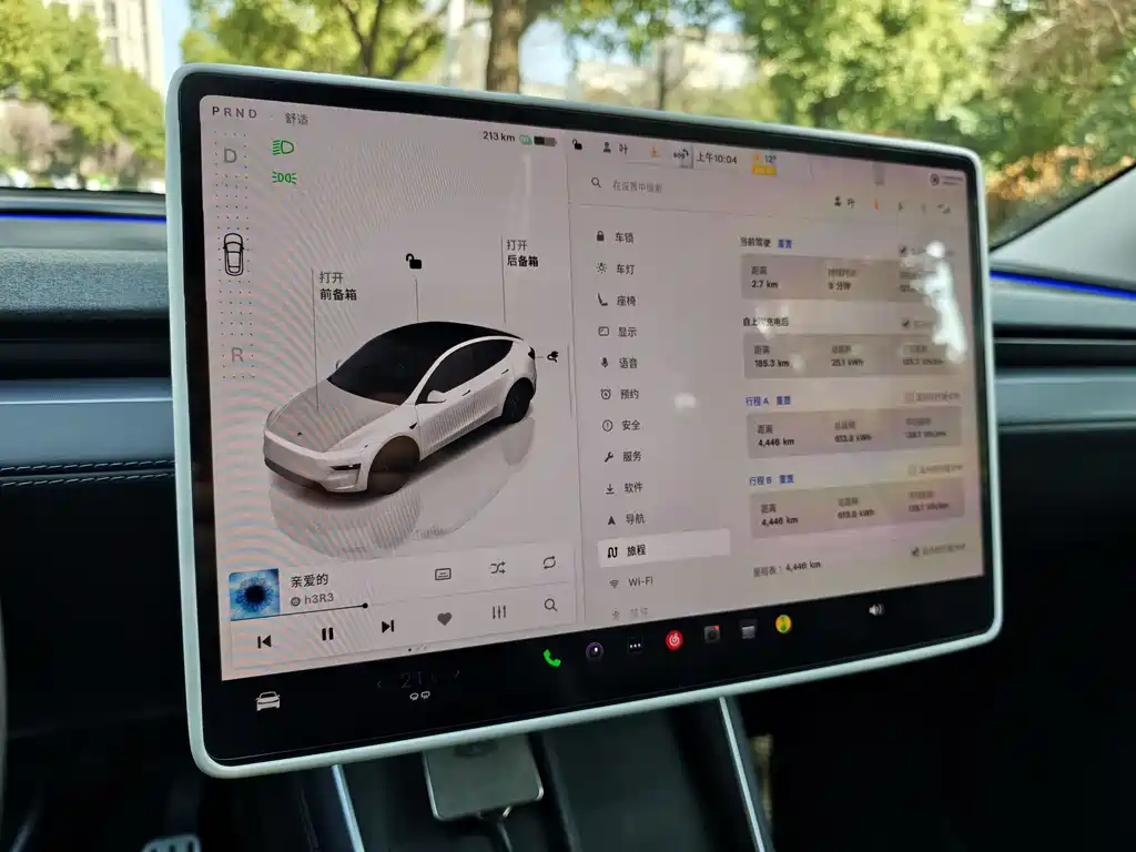 Tesla Model Y 2025 Rear-Wheel Drive 2026 - thumbnail 13