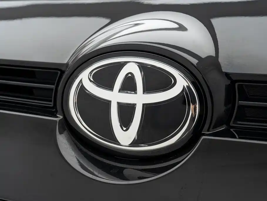 Toyota Venza 2023 2.0L CVT FWD Luxury PLUS Edition 2024 - thumbnail 10