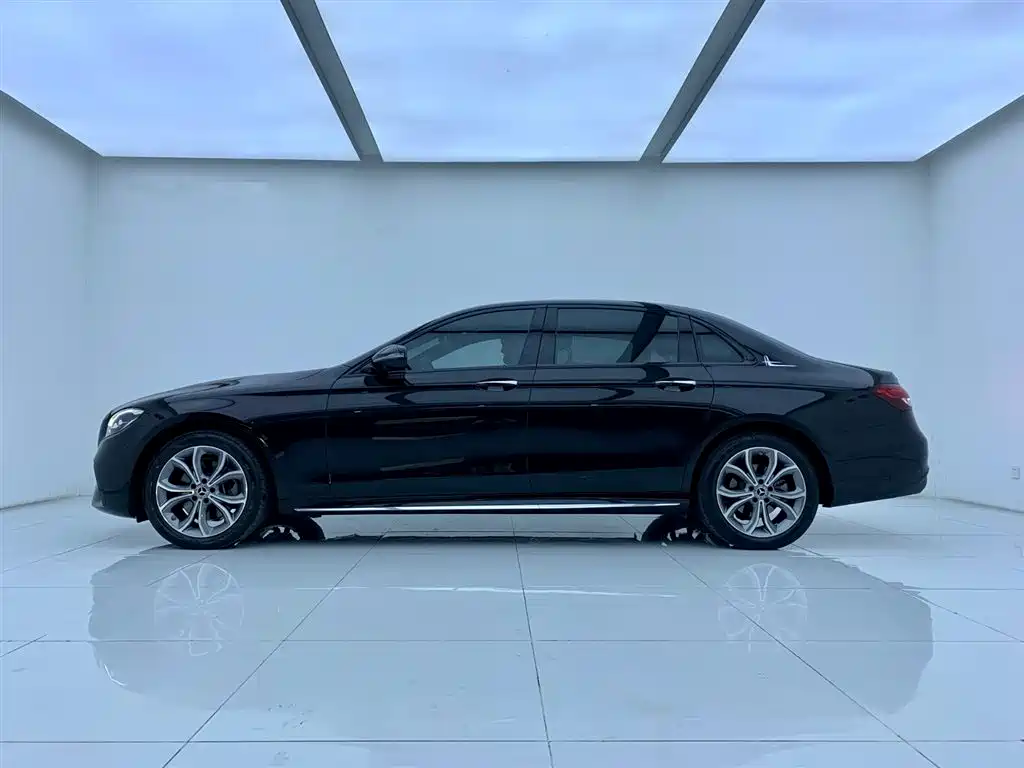 Mercedes-Benz Mercedes-Benz E-Class 2023 E 300 L Sport Fashion Edition 2023 - thumbnail 2