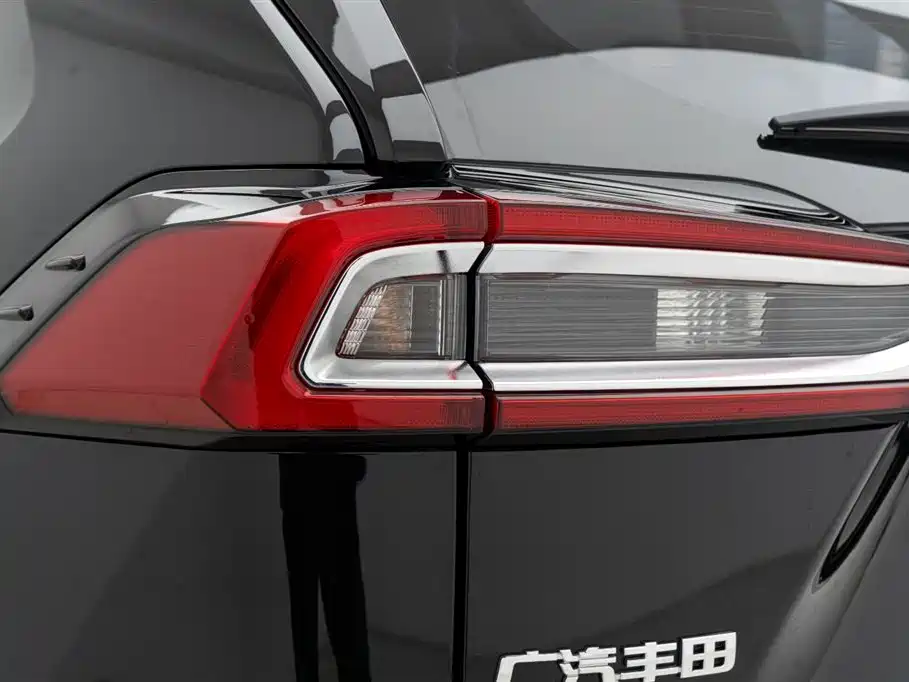 Toyota Venza 2023 2.0L CVT FWD Luxury PLUS Edition 2024 - thumbnail 12