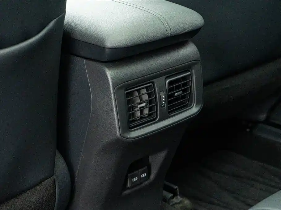 Toyota Venza 2023 2.0L CVT FWD Luxury PLUS Edition 2024 - thumbnail 19