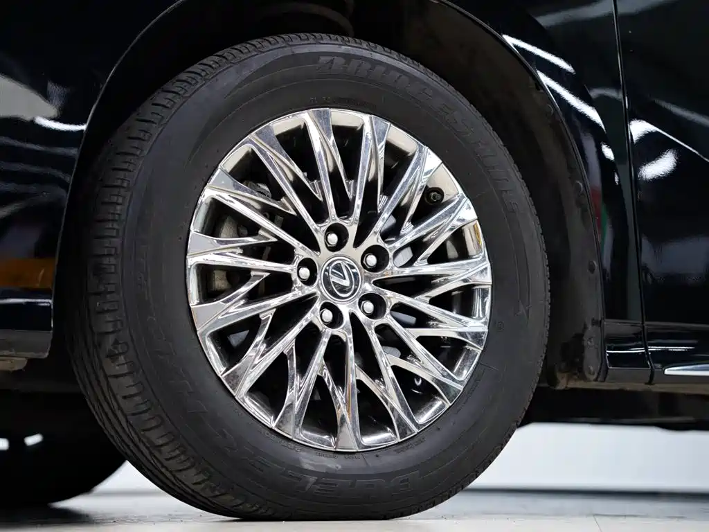 Lexus Lexus LM 300h 4-Seat Executive Version 2020 Model 2022 - thumbnail 16
