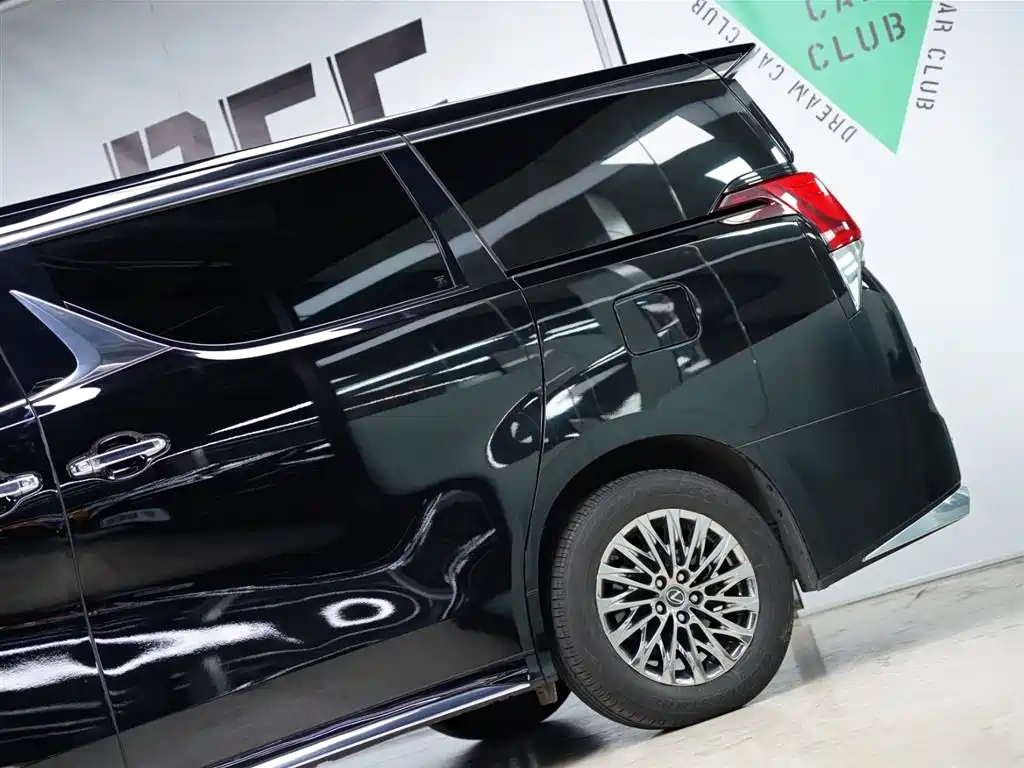 Lexus Lexus LM 300h 4-Seat Executive Version 2020 Model 2022 - thumbnail 18