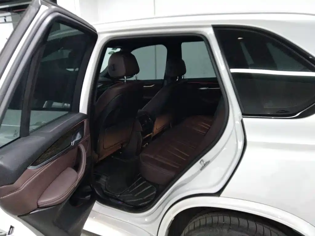 BMW BMW X5 xDrive35i M Sport Package (Imported) 2018 Model 2018 - thumbnail 6