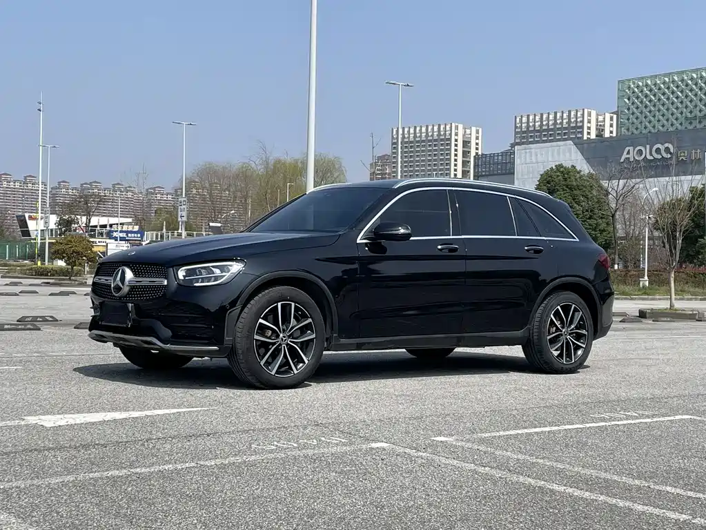 Mercedes-Benz Mercedes-Benz GLC 2022 Facelift GLC 260 L 4MATIC Luxury Edition 2022 - thumbnail 3