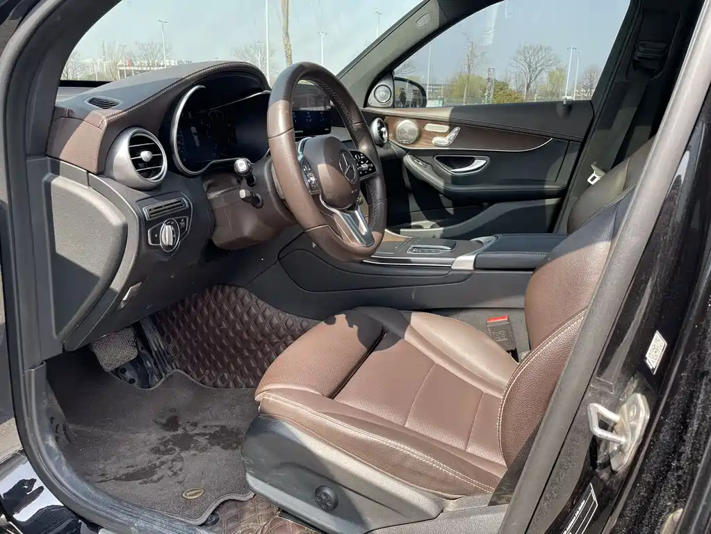 Mercedes-Benz Mercedes-Benz GLC 2022 Facelift GLC 260 L 4MATIC Luxury Edition 2022 - thumbnail 9