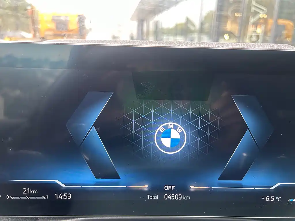 BMW BMW 3 Series 2024 325Li M Sport Shadow Night Package 2025 - thumbnail 18