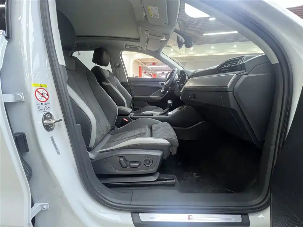 Audi Audi Q3 2022 35 TFSI Fashion Dynamic Edition 2022 - thumbnail 15