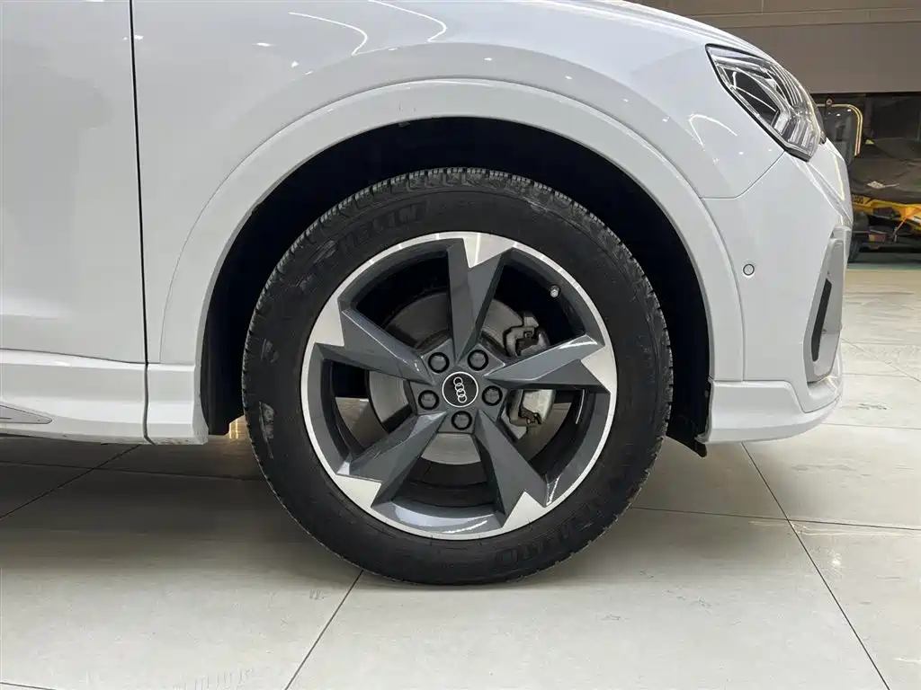 Audi Audi Q3 2022 35 TFSI Fashion Dynamic Edition 2022 - thumbnail 23