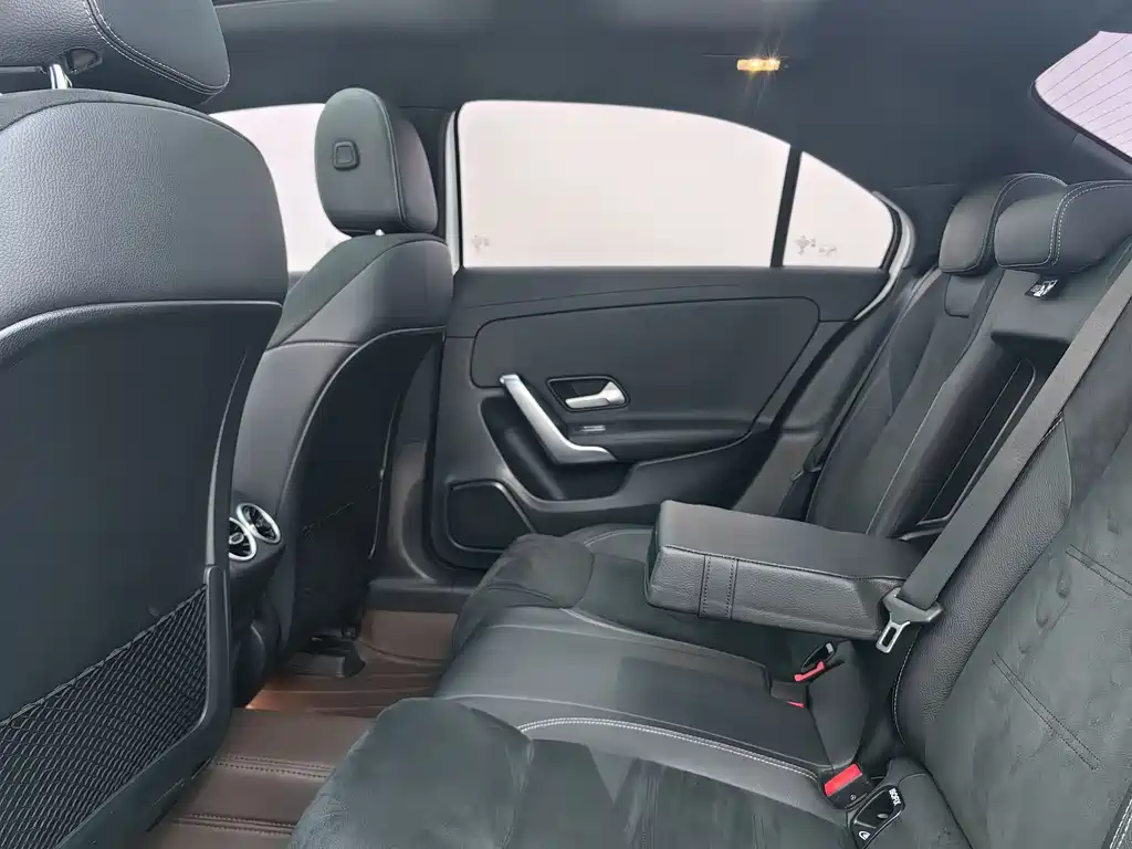 Mercedes-Benz Mercedes-Benz A-Class 2022 A 200 L Sport Sedan Fashion Edition 2022 - thumbnail 11