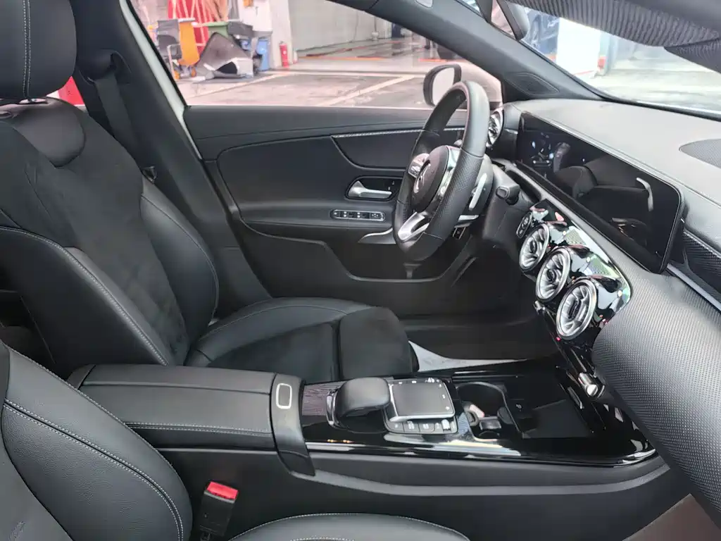Mercedes-Benz Mercedes-Benz A-Class 2022 A 200 L Sport Sedan Fashion Edition 2022 - thumbnail 12