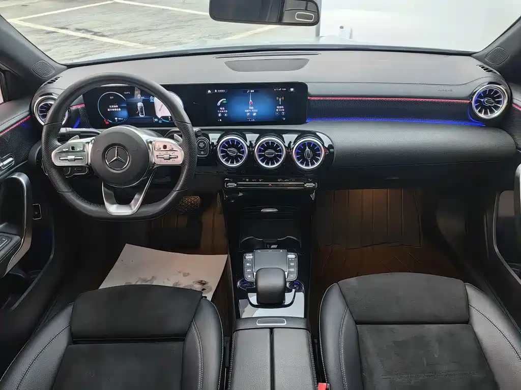 Mercedes-Benz Mercedes-Benz A-Class 2022 A 200 L Sport Sedan Fashion Edition 2022 - thumbnail 20