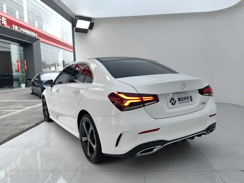 Mercedes-Benz Mercedes-Benz A-Class 2022 A 200 L Sport Sedan Fashion Edition 2022 - thumbnail 28