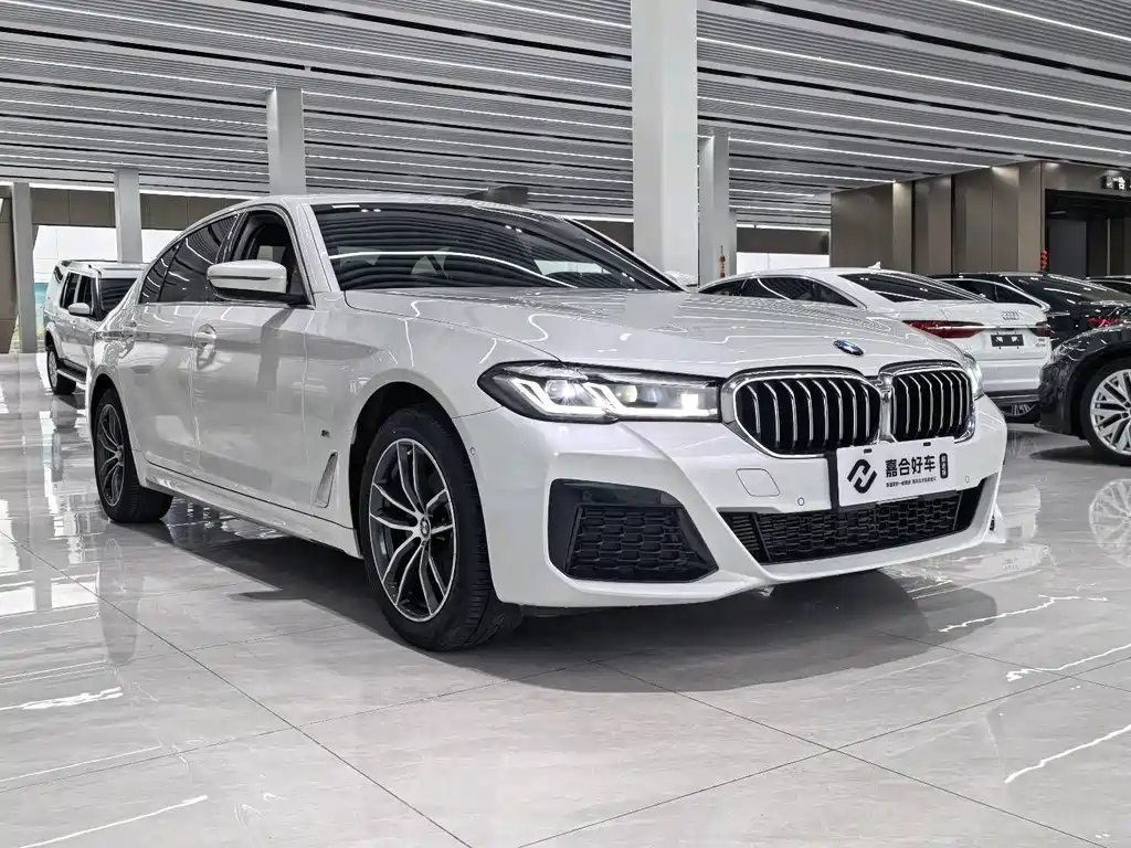 BMW BMW 5 Series 2022 Model Update 2 525Li M Sport Package 2024 - thumbnail 4