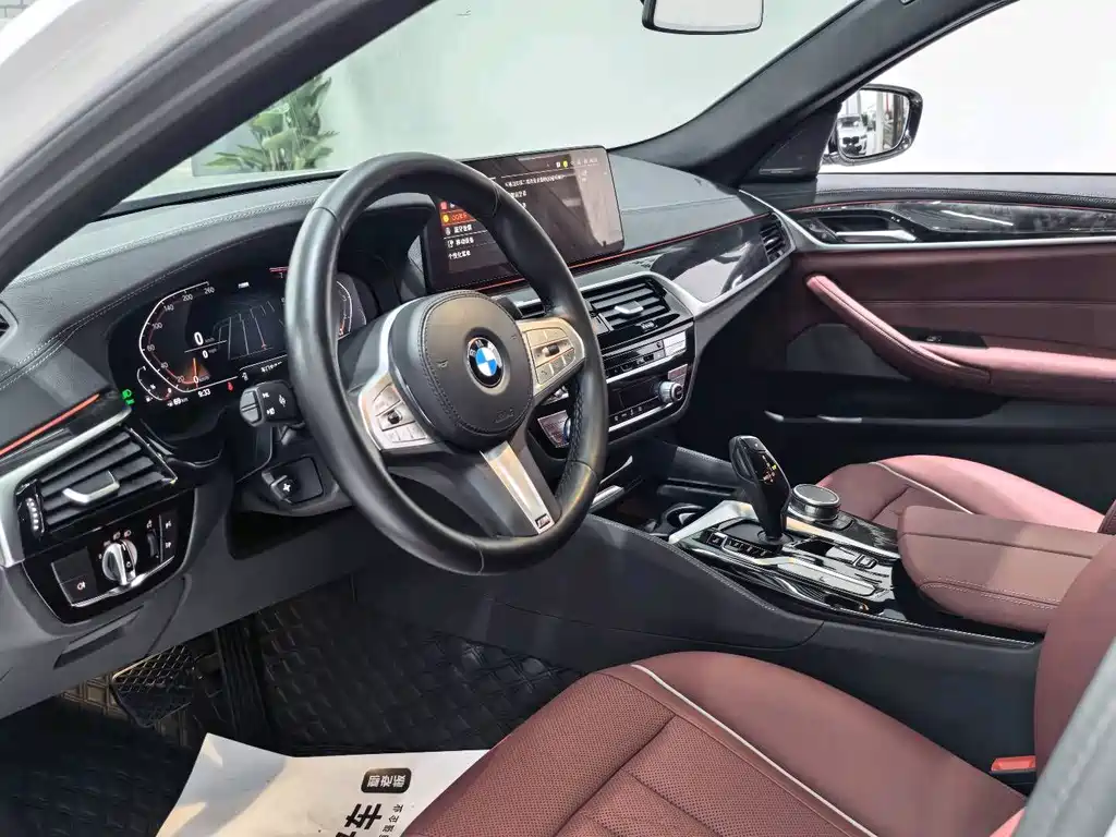 BMW BMW 5 Series 2022 Model Update 2 525Li M Sport Package 2024 - thumbnail 6