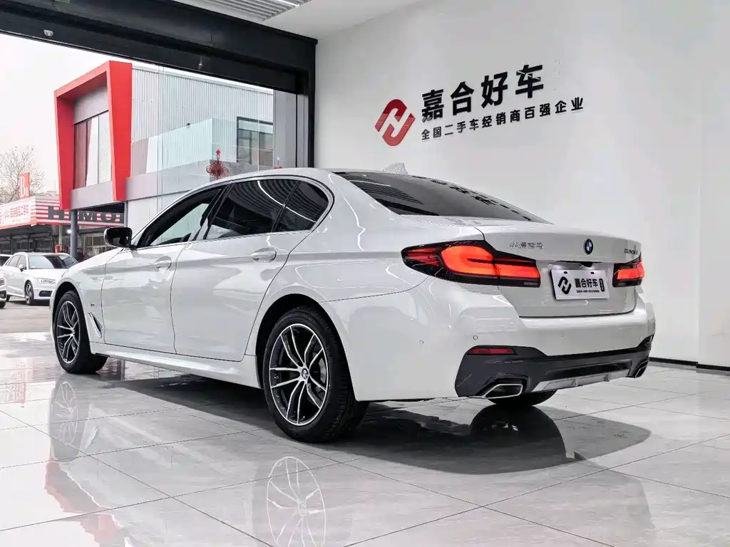 BMW BMW 5 Series 2022 Model Update 2 525Li M Sport Package 2024 - thumbnail 19