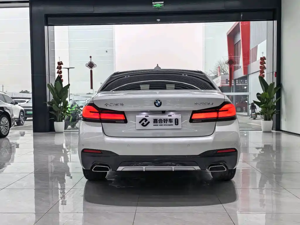 BMW BMW 5 Series 2022 Model Update 2 525Li M Sport Package 2024 - thumbnail 21