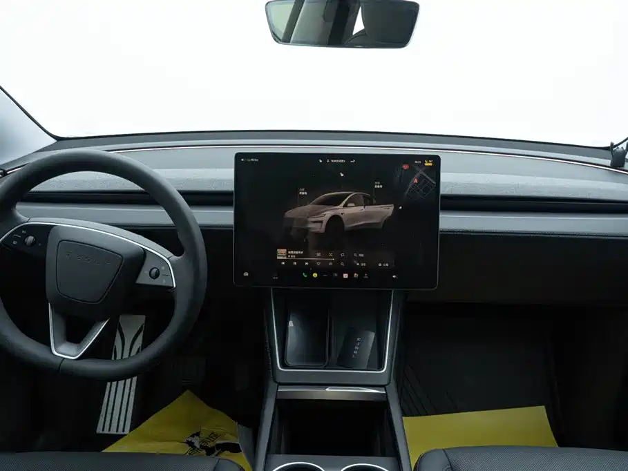 Tesla Model Y 2025 Rear-Wheel Drive Version 2025 - thumbnail 25
