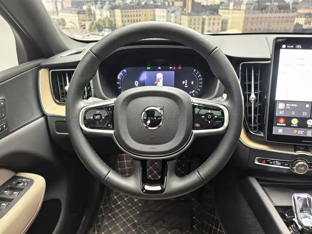 Volvo Volvo XC60 2026 B5 AWD Intelligent Luxury Edition 2025 - thumbnail 5