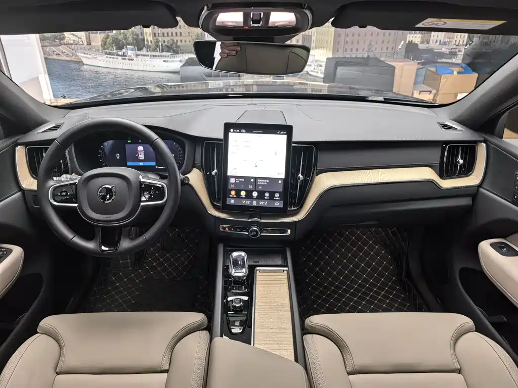 Volvo Volvo XC60 2026 B5 AWD Intelligent Luxury Edition 2025 - thumbnail 9