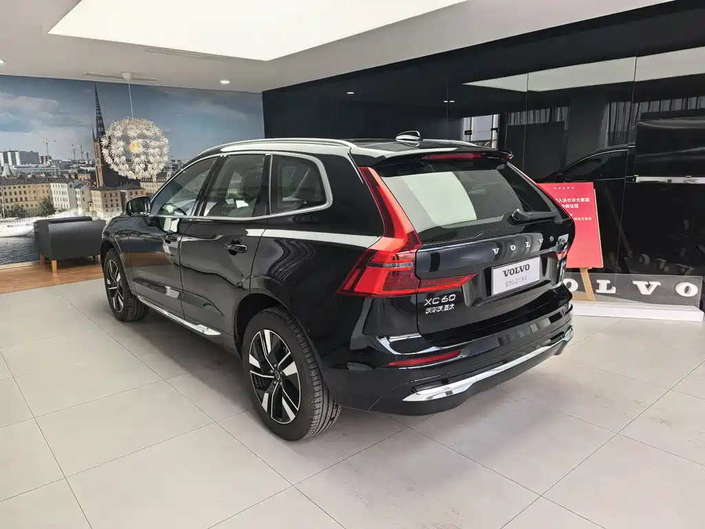 Volvo Volvo XC60 2026 B5 AWD Intelligent Luxury Edition 2025 - thumbnail 13