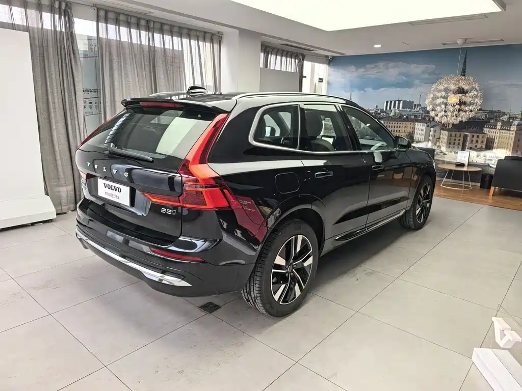 Volvo Volvo XC60 2026 B5 AWD Intelligent Luxury Edition 2025 - thumbnail 14