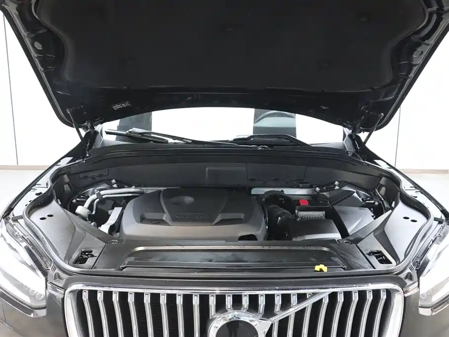 Volvo Volvo XC90 2020 Model Year Facelift T6 Momentum Luxury 7-Seat 2020 - thumbnail 3