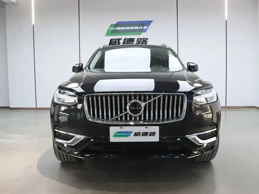Volvo Volvo XC90 2020 Model Year Facelift T6 Momentum Luxury 7-Seat 2020 - thumbnail 4