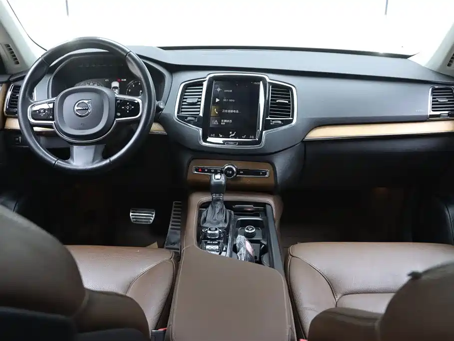 Volvo Volvo XC90 2020 Model Year Facelift T6 Momentum Luxury 7-Seat 2020 - thumbnail 25