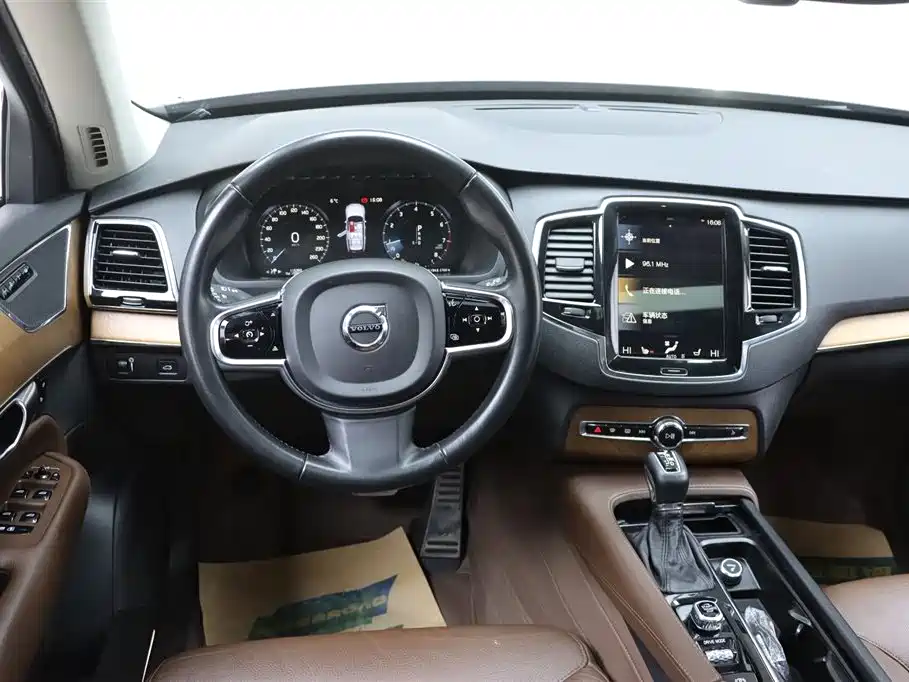 Volvo Volvo XC90 2020 Model Year Facelift T6 Momentum Luxury 7-Seat 2020 - thumbnail 26