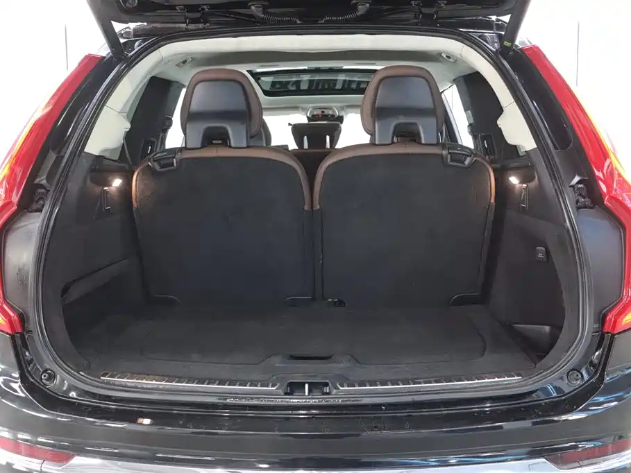 Volvo Volvo XC90 2020 Model Year Facelift T6 Momentum Luxury 7-Seat 2020 - thumbnail 30