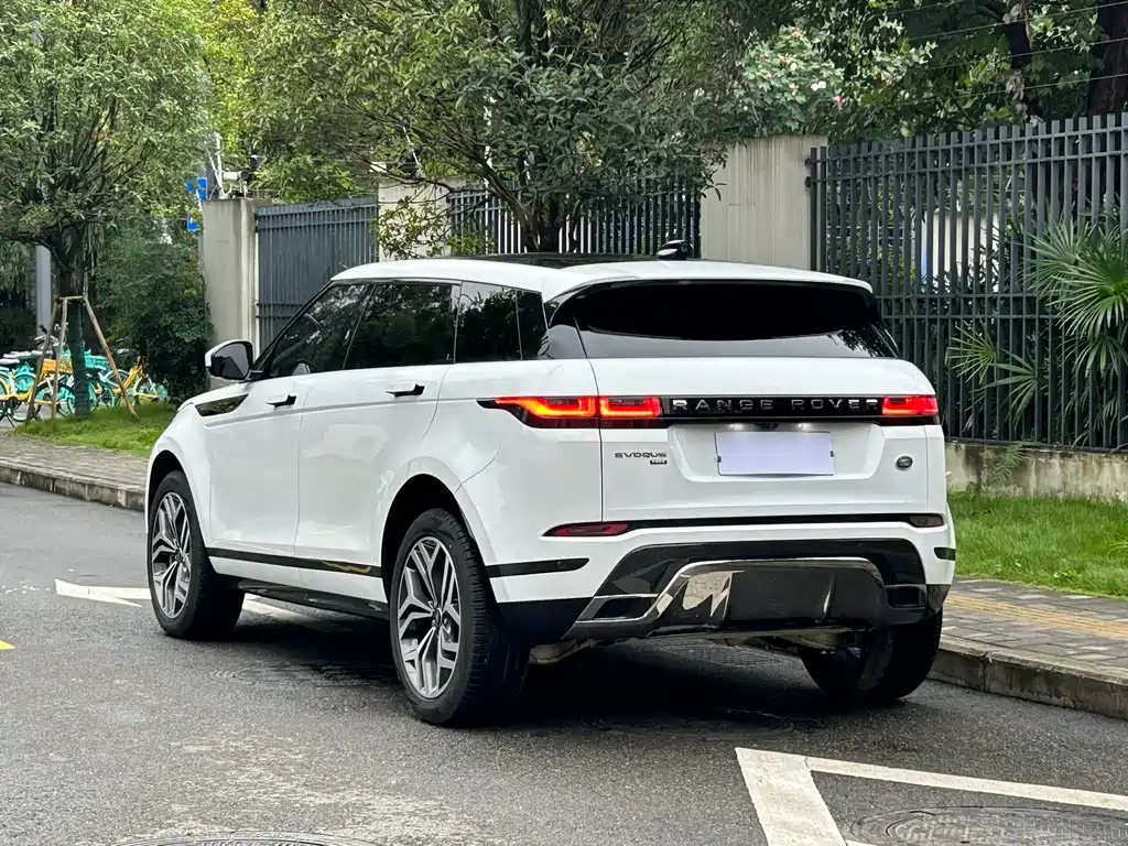 Land Rover Range Rover Evoque 2022 L 249PS R-Dynamic Luxury Edition 2023 - thumbnail 7