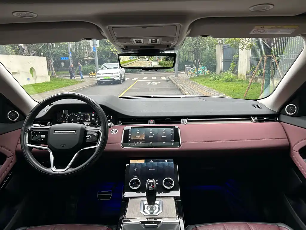Land Rover Range Rover Evoque 2022 L 249PS R-Dynamic Luxury Edition 2023 - thumbnail 24