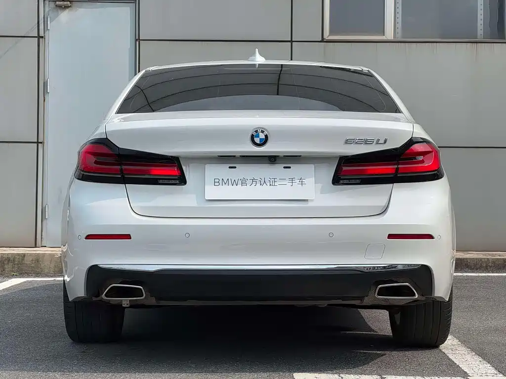 BMW BMW 5 Series 2022 525Li Luxury Package 2022 - thumbnail 5