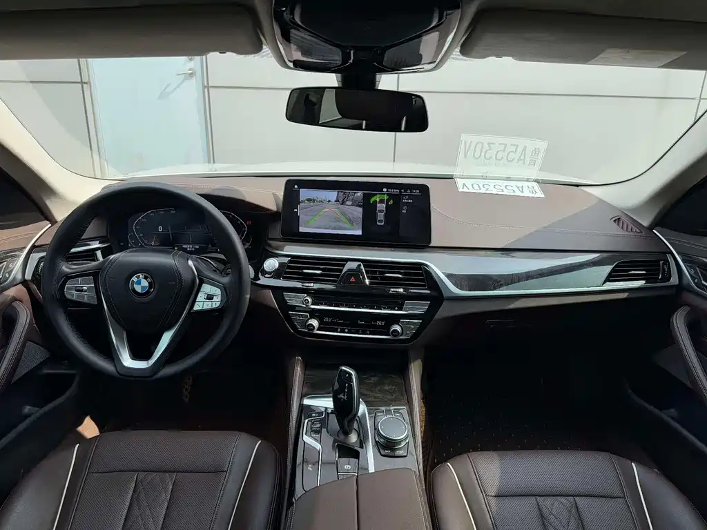 BMW BMW 5 Series 2022 525Li Luxury Package 2022 - thumbnail 8