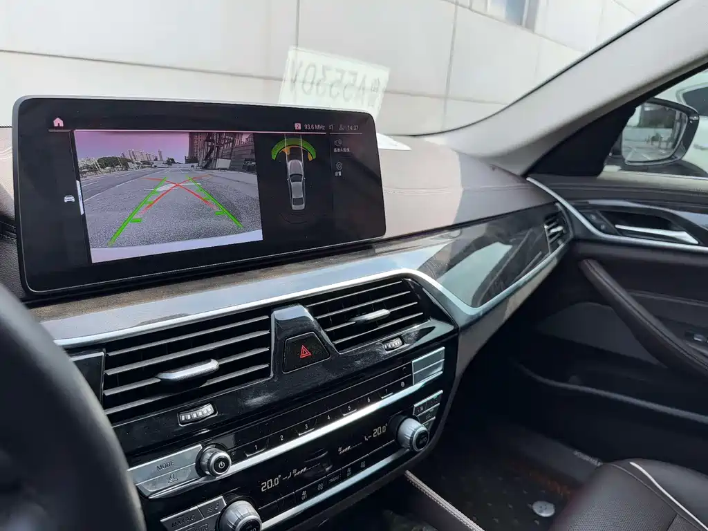 BMW BMW 5 Series 2022 525Li Luxury Package 2022 - thumbnail 13