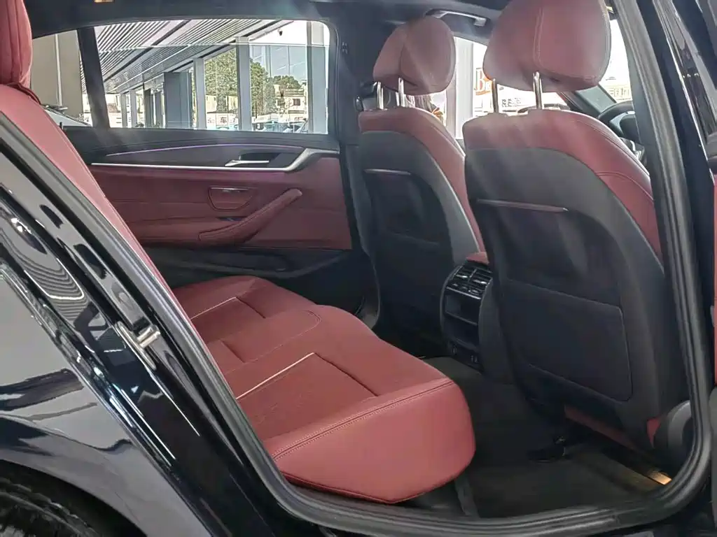 BMW BMW 5 Series 2023 530Li Leading Model M Sport Package 2023 - thumbnail 9