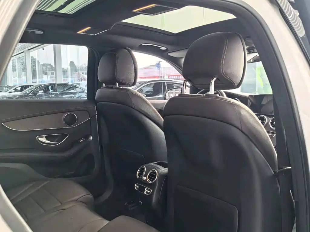 Mercedes-Benz Mercedes-Benz GLC 2021 GLC 260 L 4MATIC Luxury 2021 - thumbnail 18