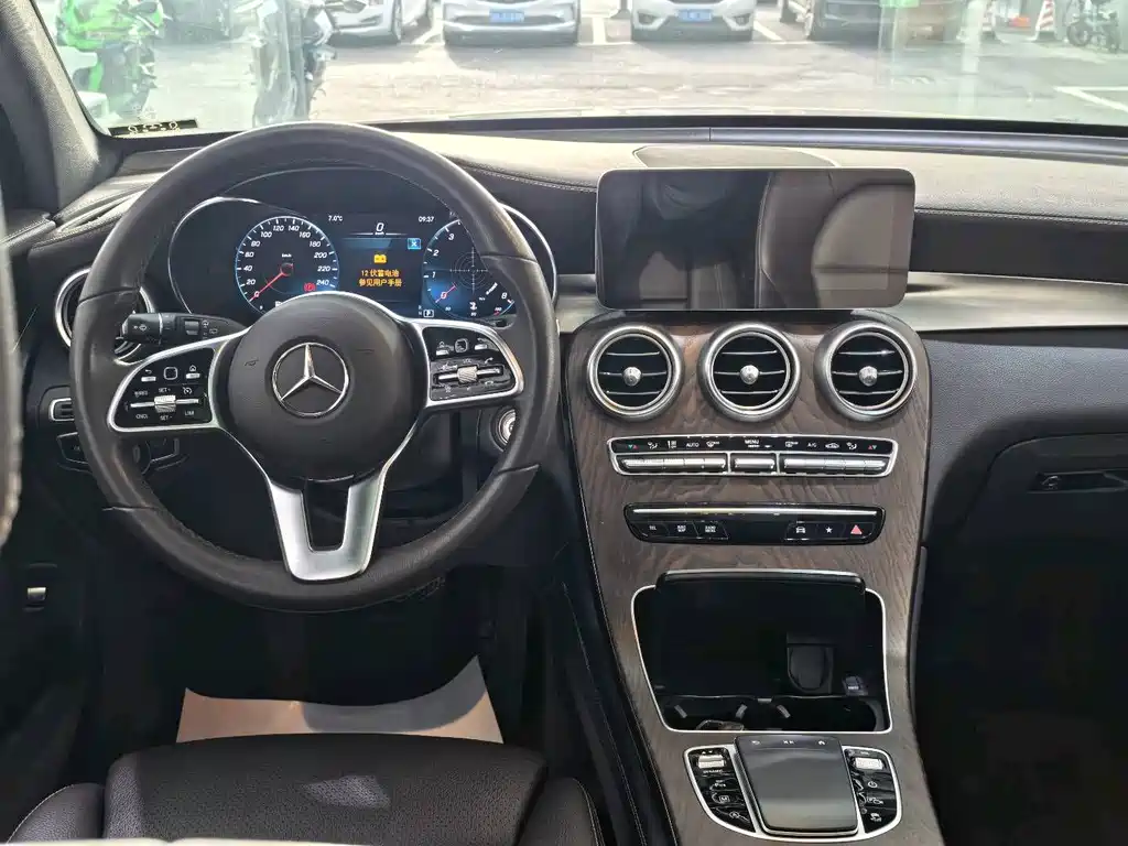 Mercedes-Benz Mercedes-Benz GLC 2021 GLC 260 L 4MATIC Luxury 2021 - thumbnail 19