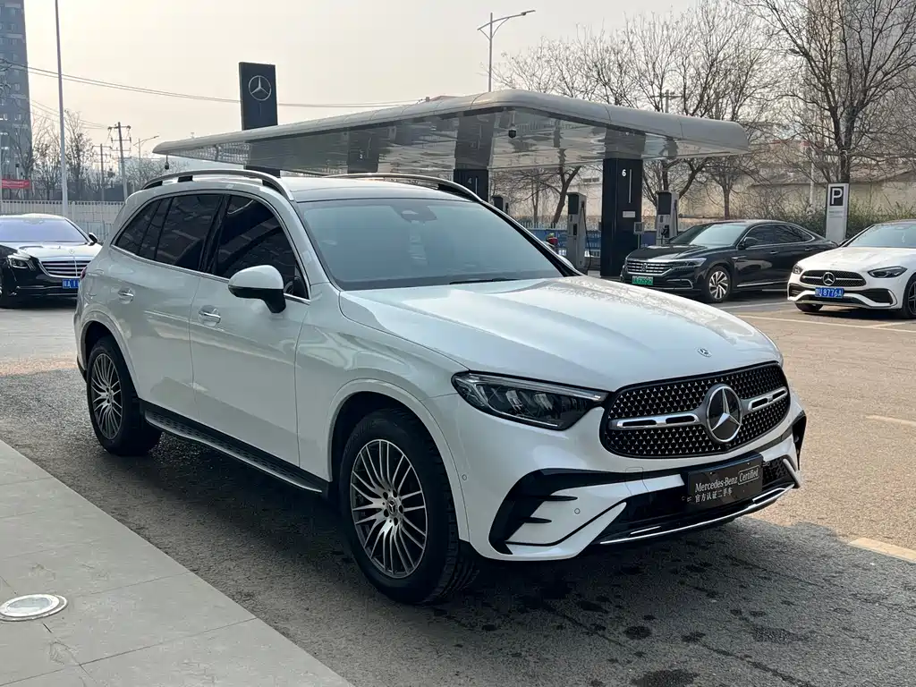 Mercedes-Benz Mercedes-Benz GLC 2025 GLC 300 L 4MATIC Sport 5-Seat 2025 - thumbnail 3
