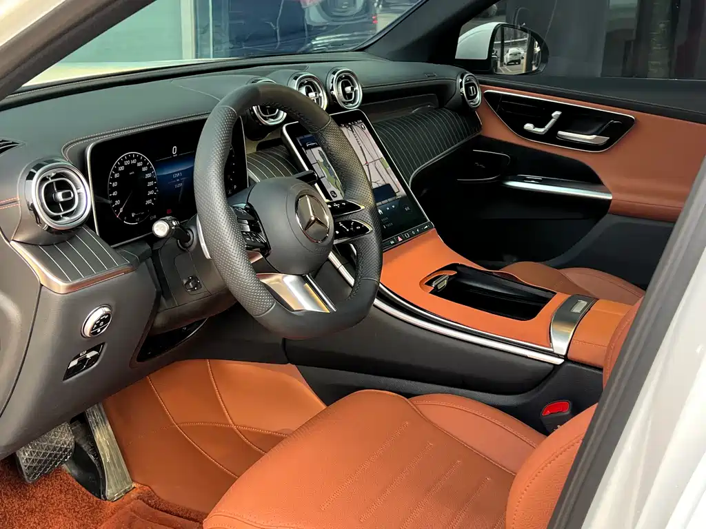 Mercedes-Benz Mercedes-Benz GLC 2025 GLC 300 L 4MATIC Sport 5-Seat 2025 - thumbnail 17