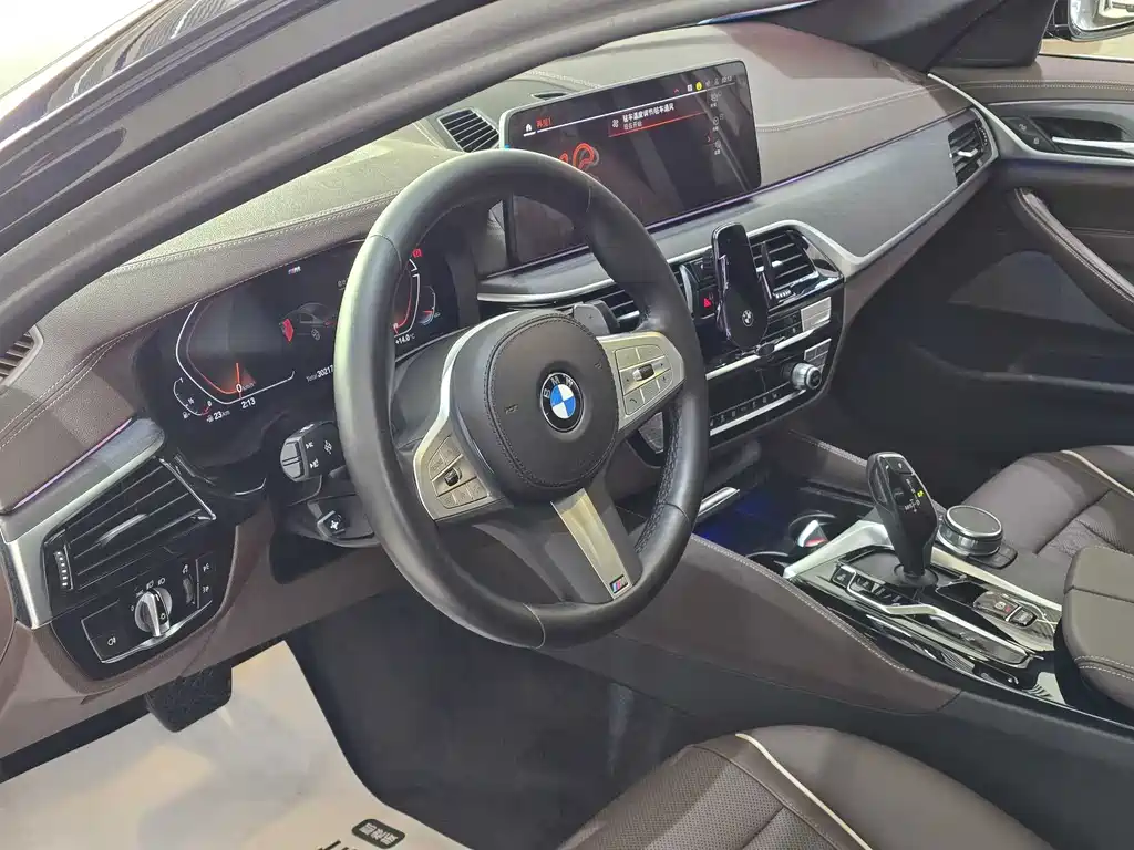 BMW BMW 5 Series 2023 530Li Leading Model M Sport Package 2023 - thumbnail 4