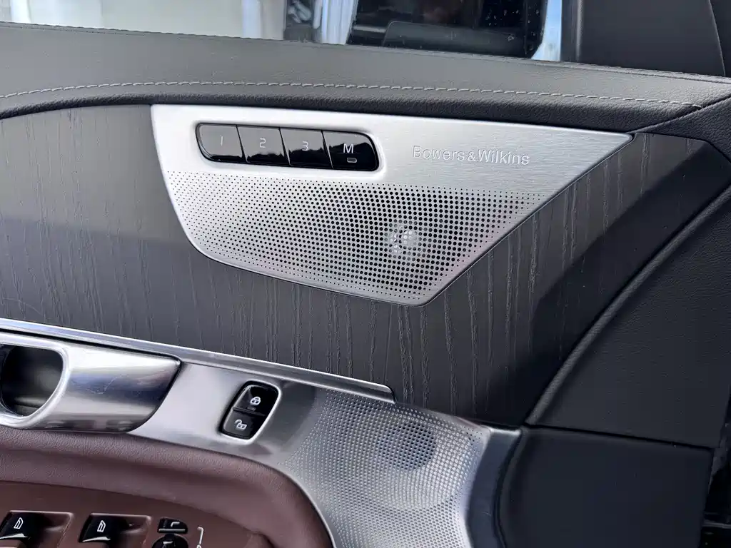 Volvo Volvo XC90 Plug-in Hybrid 2022 Model Year Facelift E-Drive Hybrid T8 Inscription Luxury 7-Seat 2023 - thumbnail 5