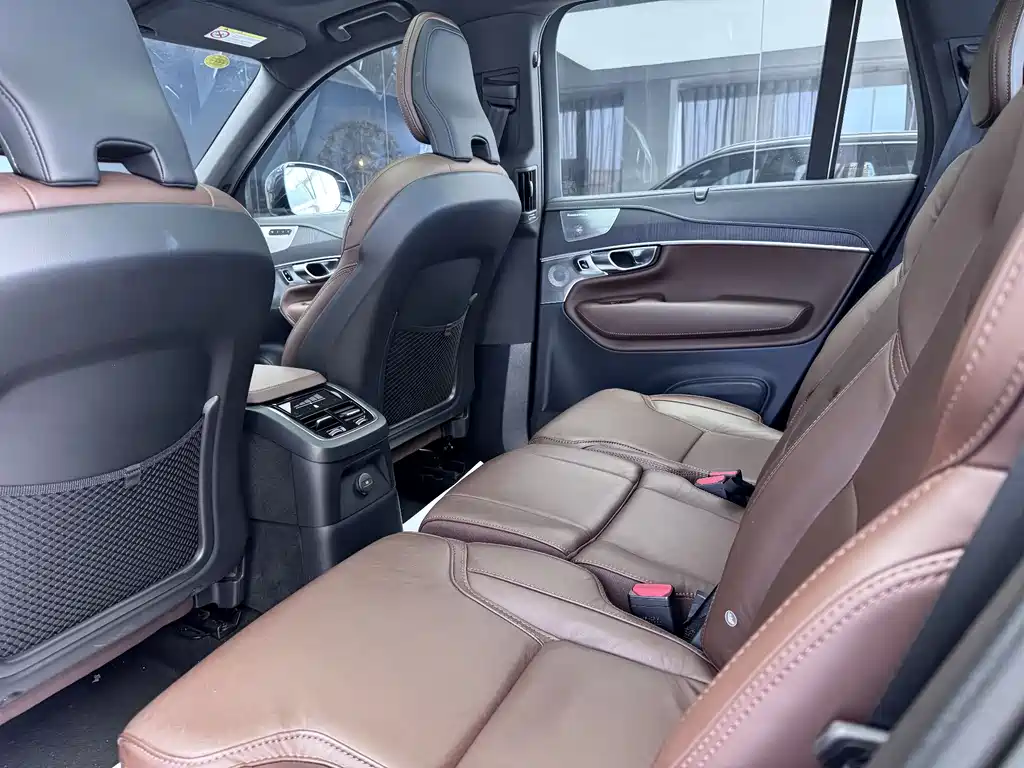 Volvo Volvo XC90 Plug-in Hybrid 2022 Model Year Facelift E-Drive Hybrid T8 Inscription Luxury 7-Seat 2023 - thumbnail 6